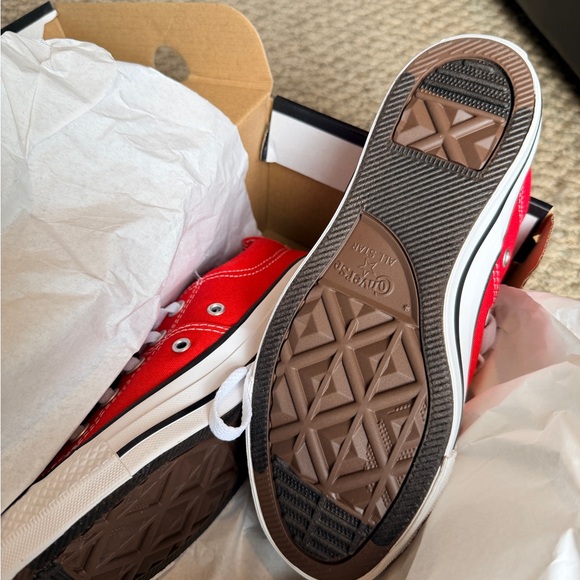 Converse Cherry Red Madison Low-Top Sneakers - Picture 4 of 5